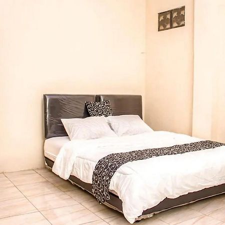Samar Wulu Guest House Syariah Mitra Reddoorz Near Ketapang Ketapang  Zewnętrze zdjęcie