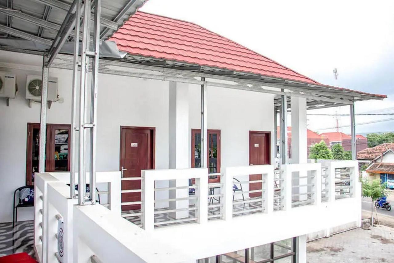 Samar Wulu Guest House Syariah Mitra Reddoorz Near Ketapang Ketapang  Zewnętrze zdjęcie